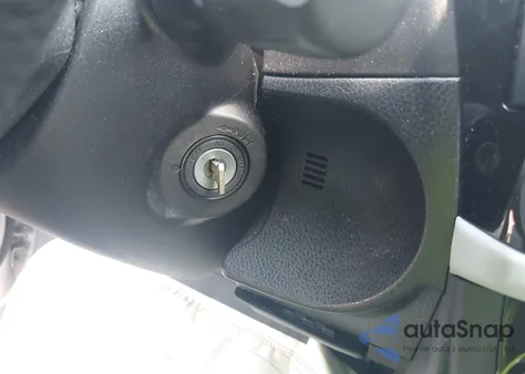 2016 Toyota Corolla Le z USA, uszkodzony, nr VIN 2T1BURHE2GC640289